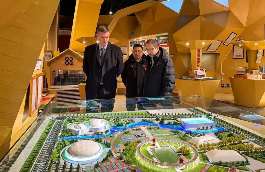 国际柔道联合会副主席卡洛斯·艾力克莅临米兰·(milan)中国官方网站体育参观交流